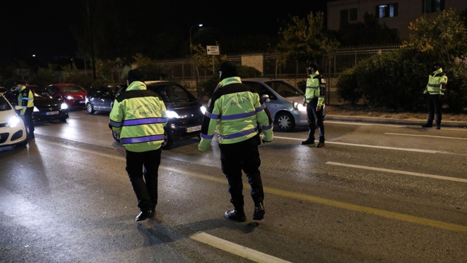 Μπλόκα σε Ομόνοια, Παραλιακή, Λαγουμιτζή -Πήρε 728 διπλώματα η Τροχαία 